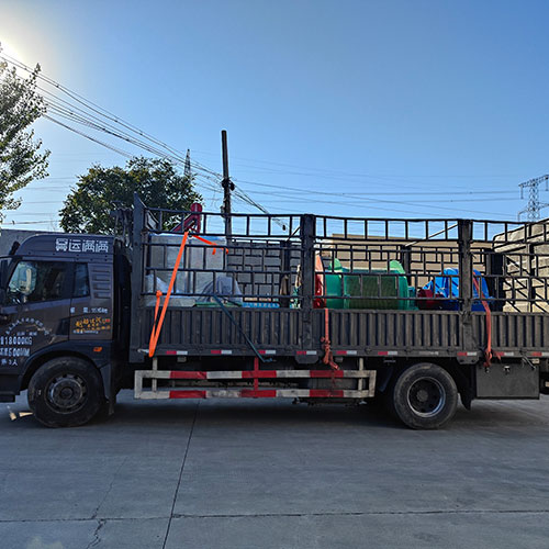 1.2米礦用提升絞車裝車發貨！