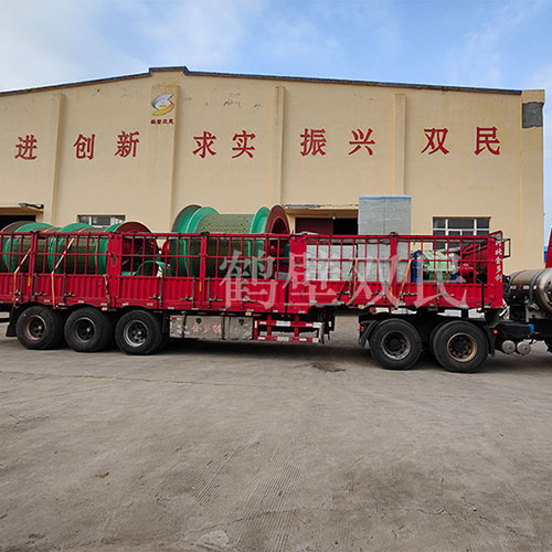 雙筒1.6米，單筒2米礦井提升機發貨。