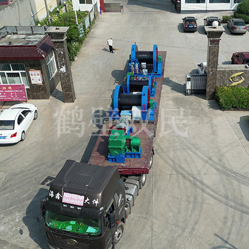 鑿井絞車發貨：雙筒25噸鑿井絞車！