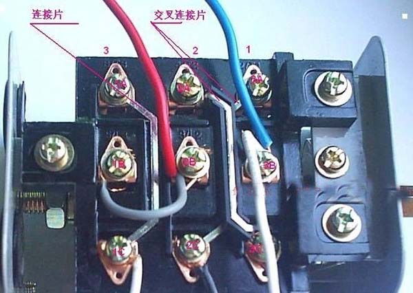 如何識別高壓電機中的電氣連接故障？